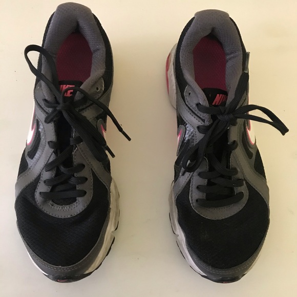 Nike Sneakers - Picture 2 of 4